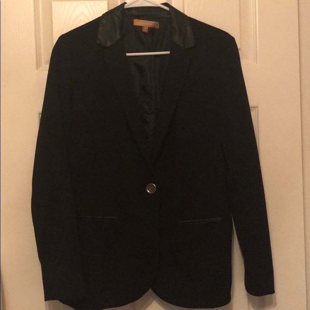 🛍 Ellen Tracy Knit Blazer